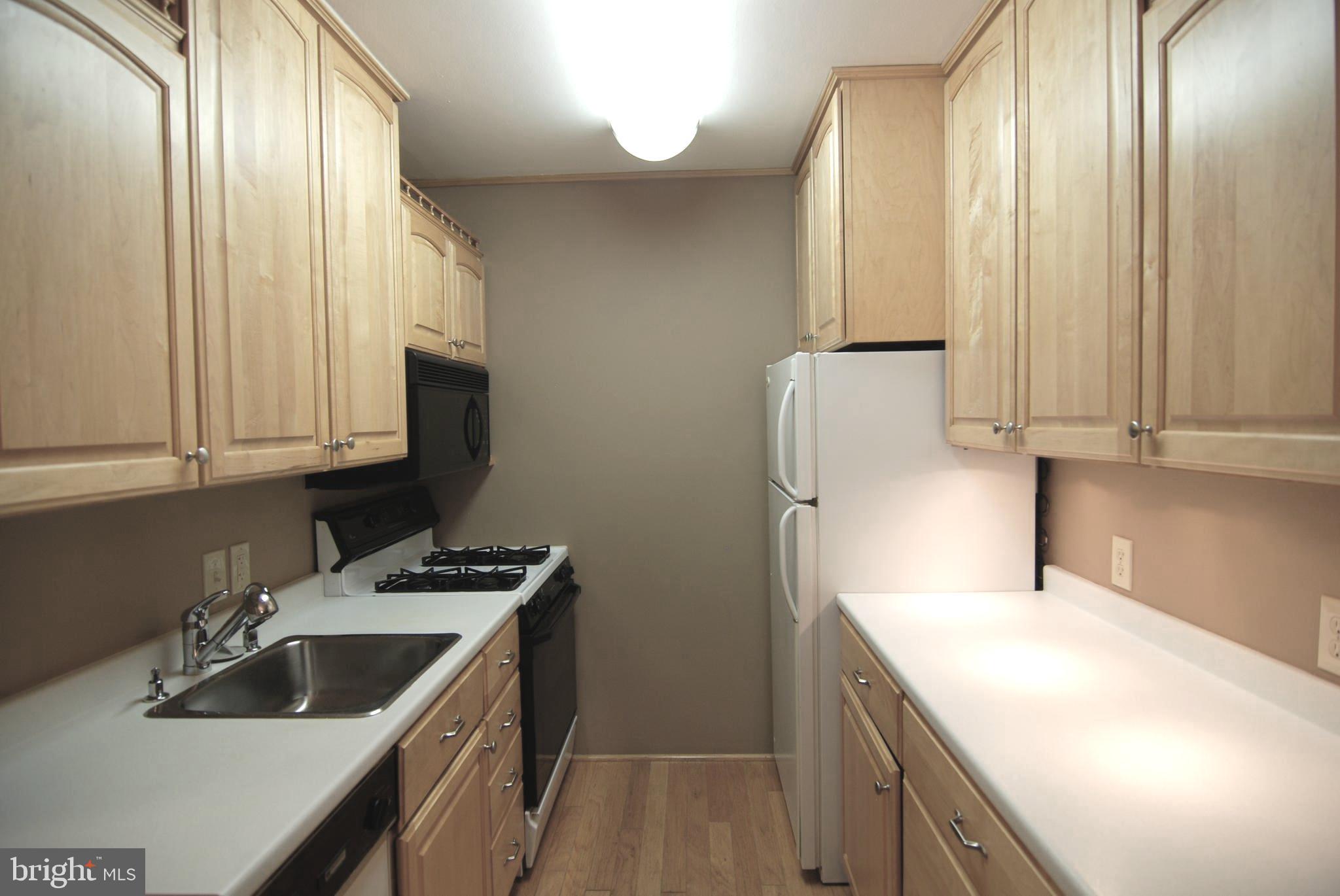 FAIRFAX HERITAGE - Residential Lease