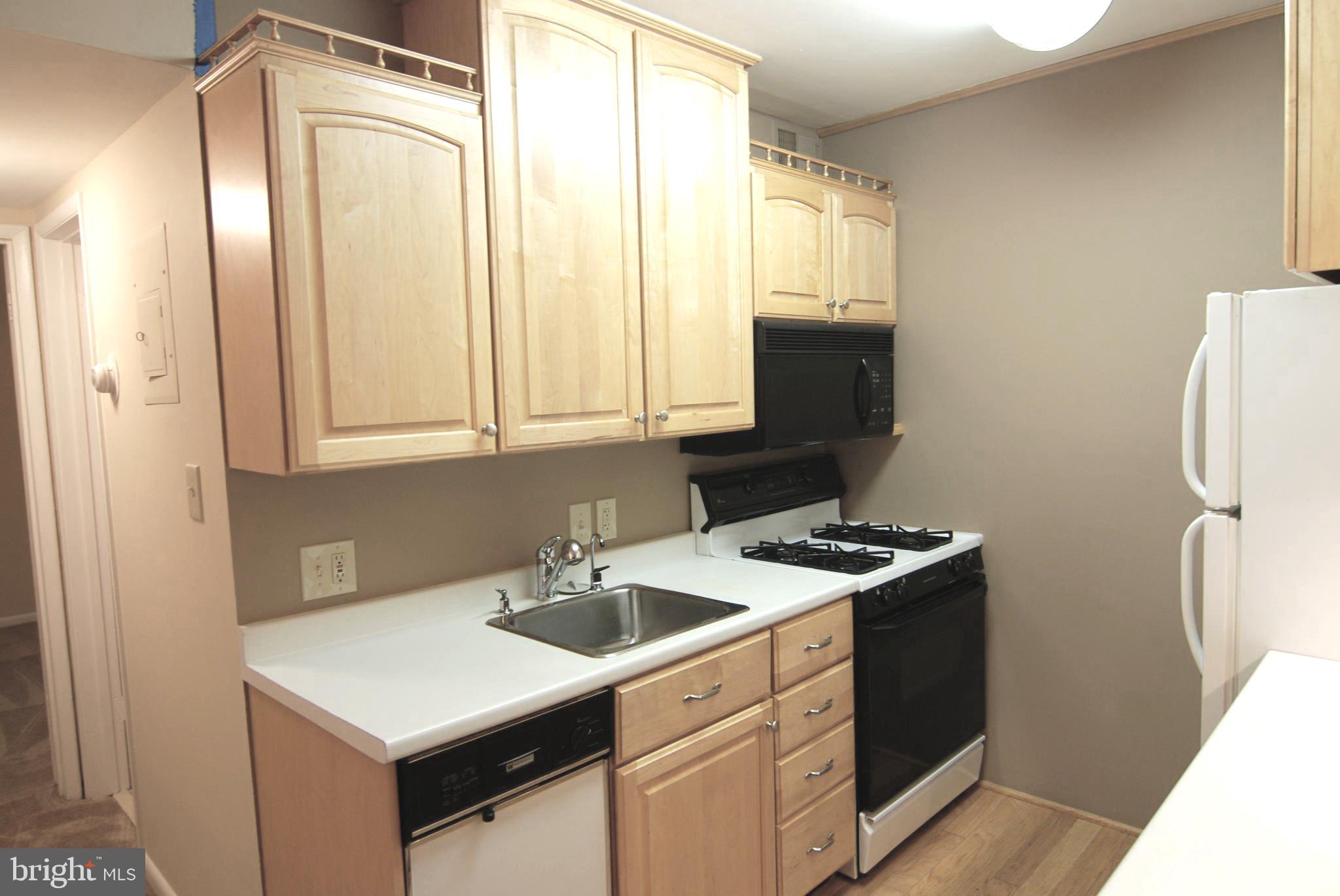 FAIRFAX HERITAGE - Residential Lease