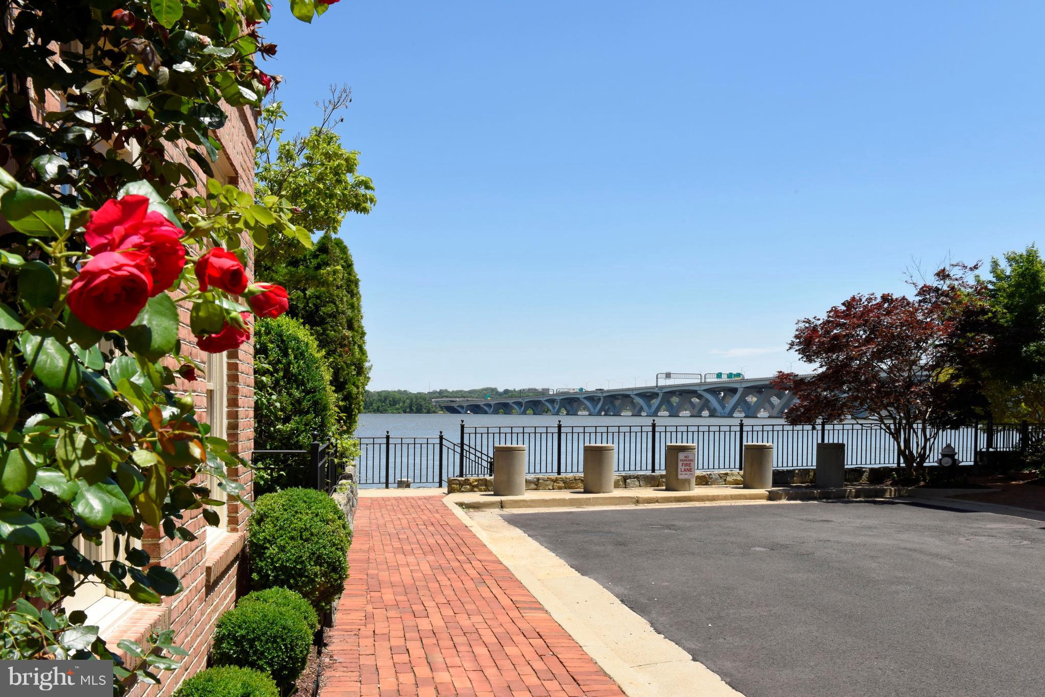 FORDS LANDING - Residential