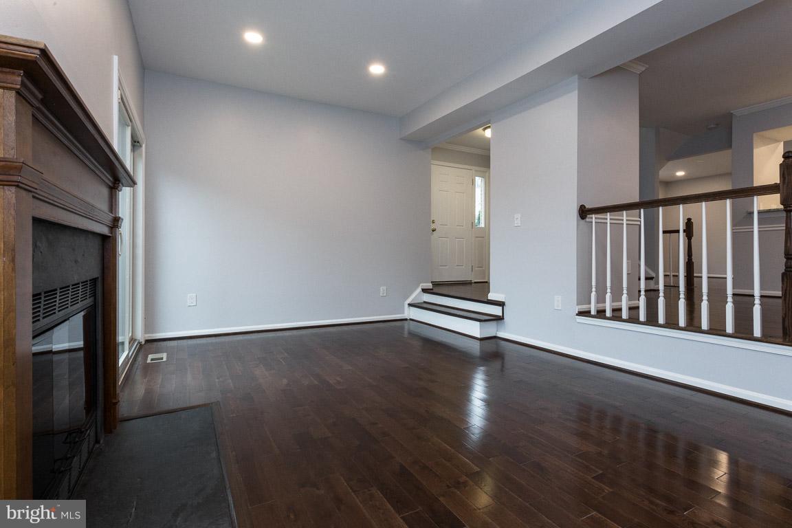 PINECREST - Residential