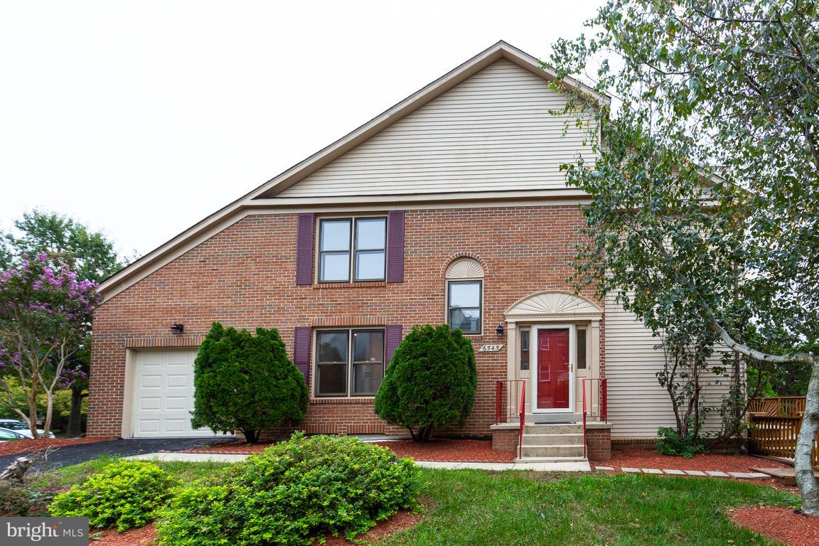 PINECREST - Residential