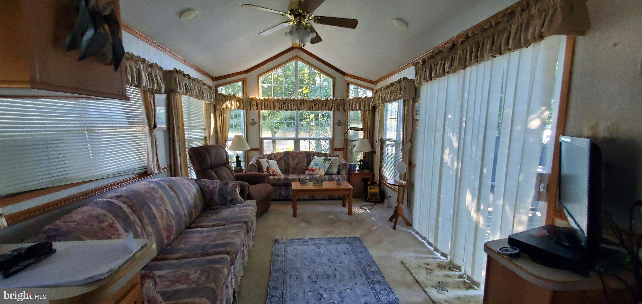 INDIAN ACRES - Residential