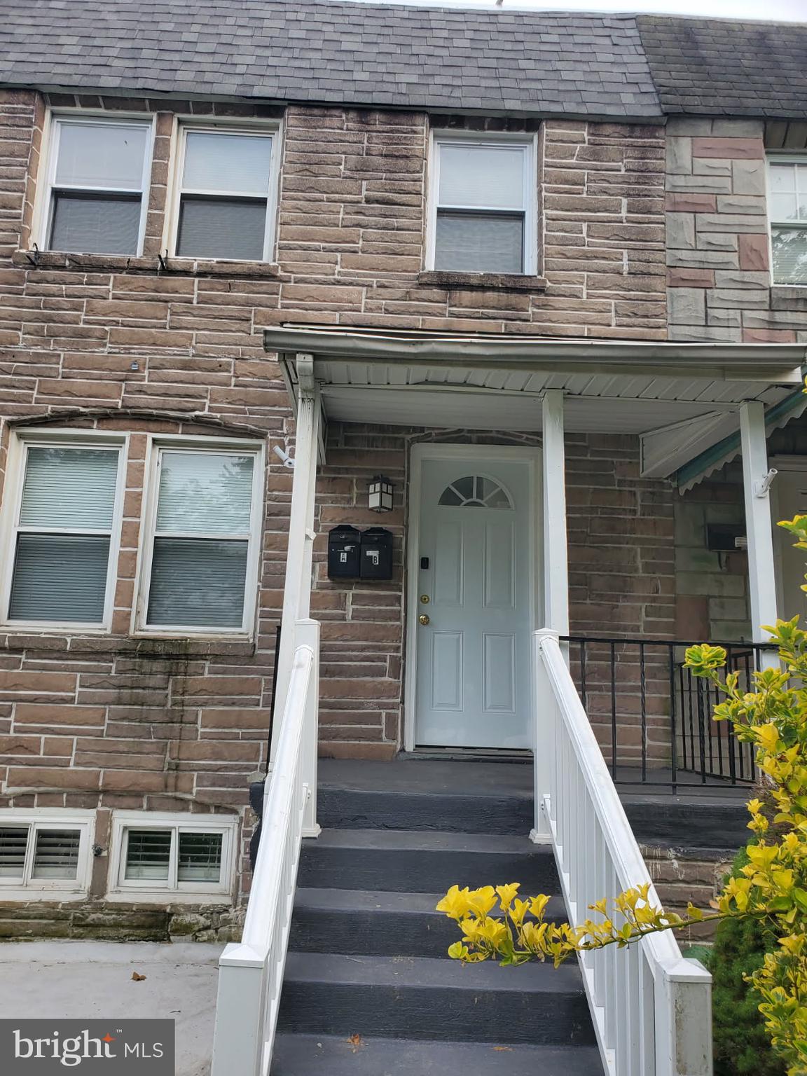 1623 SPRUCE STREET