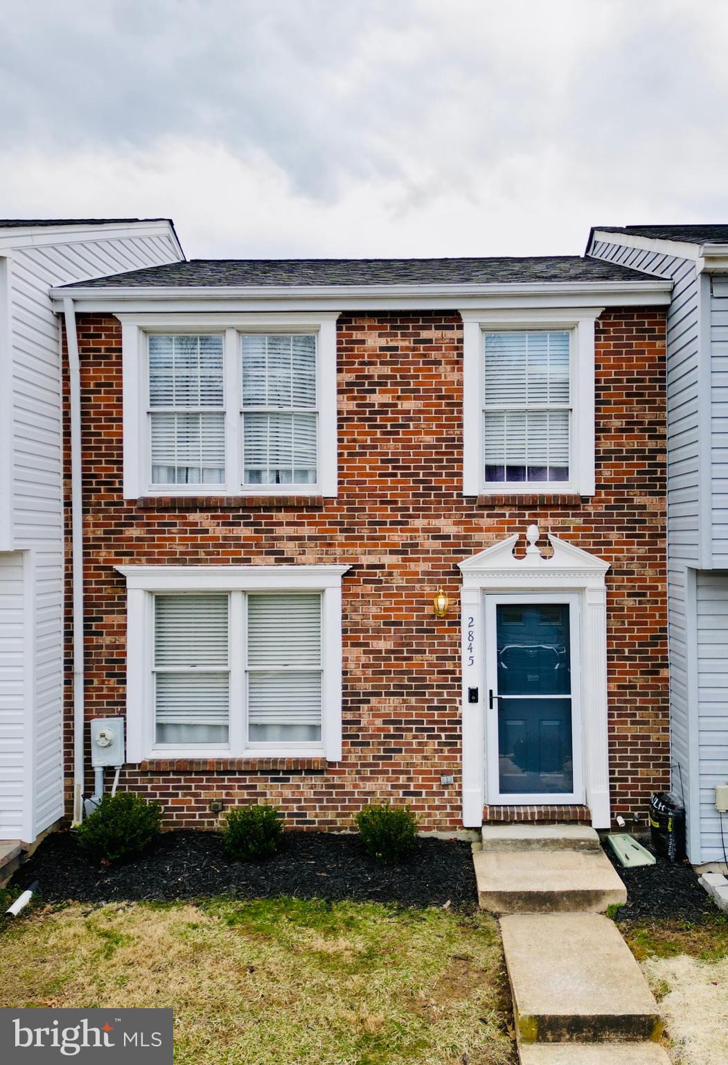 2845 LONGFELLOW COURT