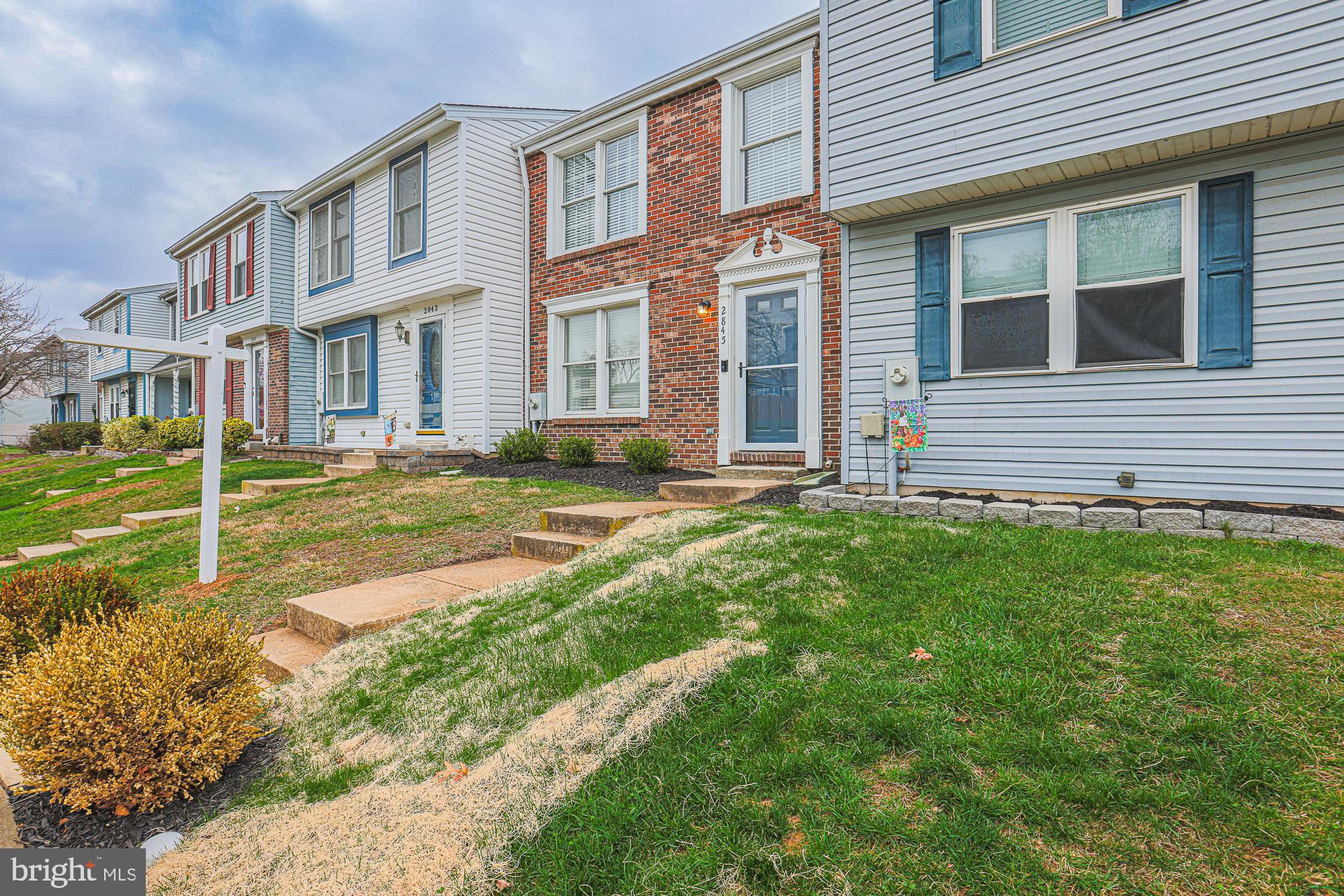 2845 LONGFELLOW COURT