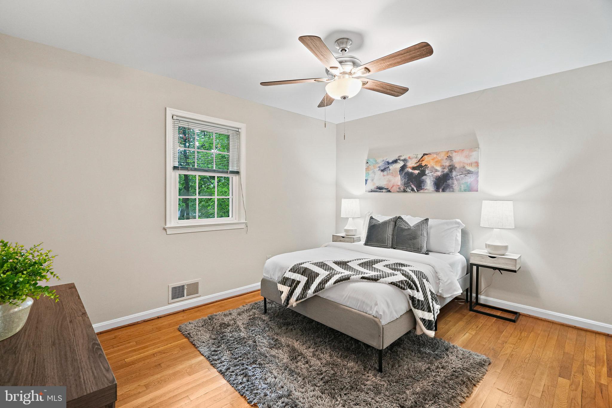 BEVERLY HILLS - Residential