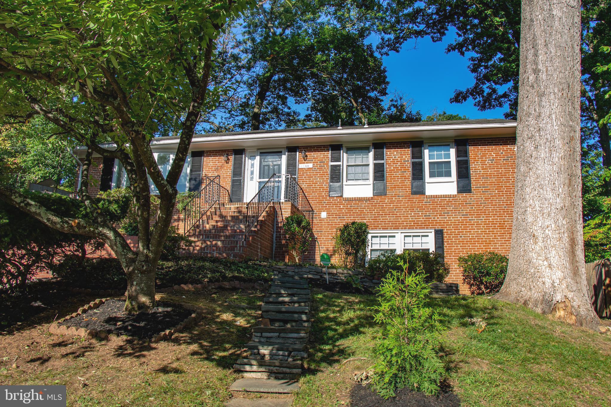 BEVERLY HILLS - Residential