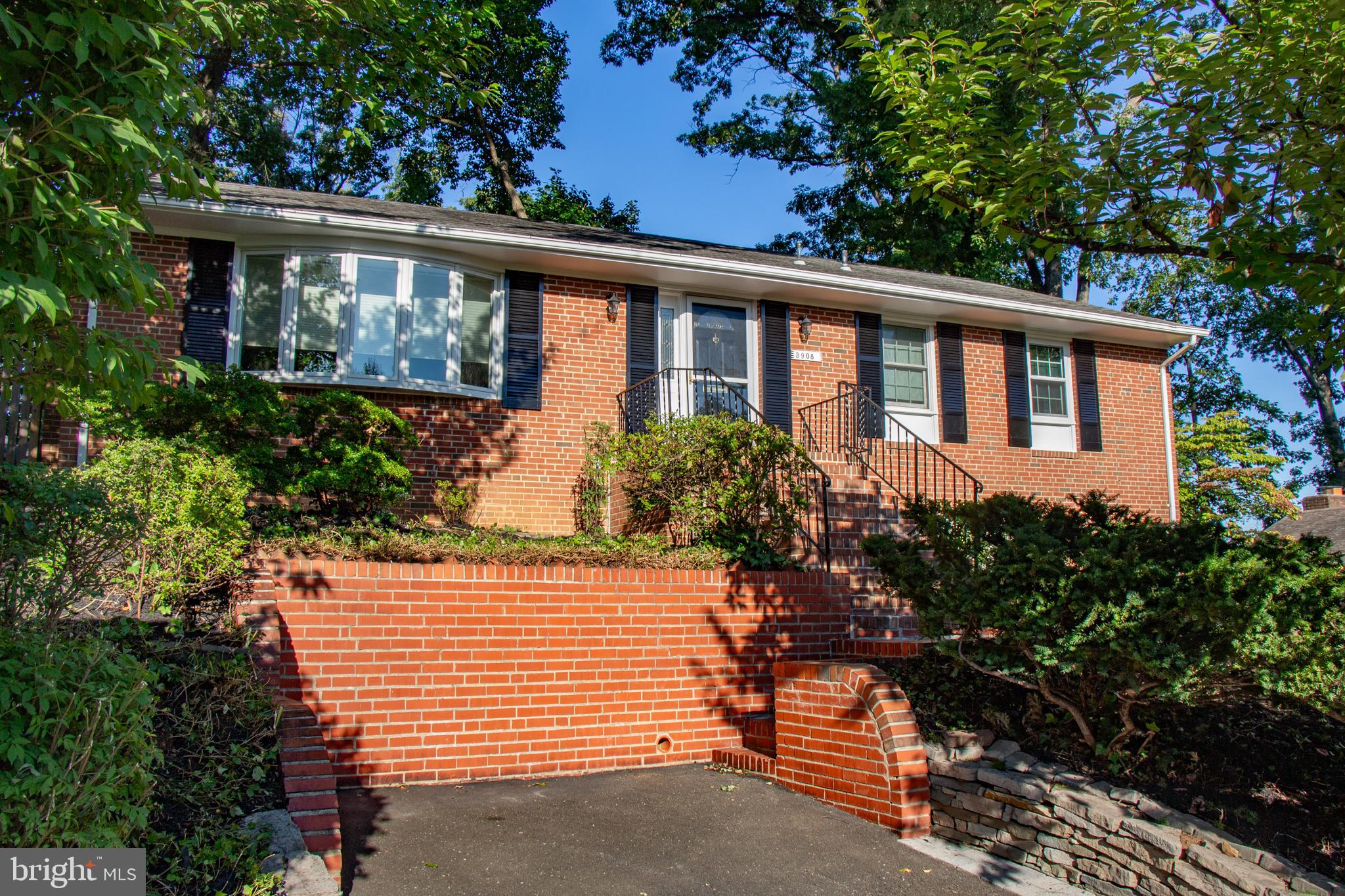 BEVERLY HILLS - Residential