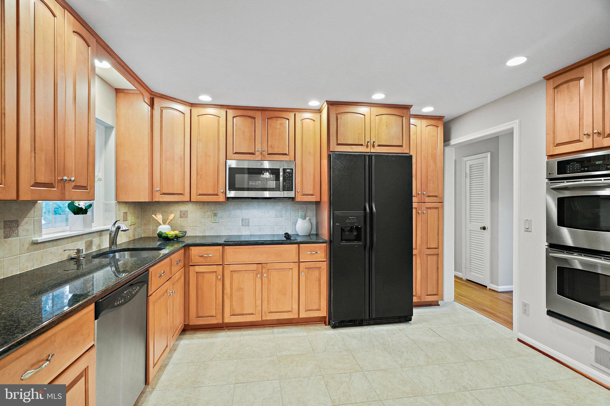 BEVERLY HILLS - Residential