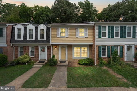Photo of 8565 Tyrolean Way, SPRINGFIELD, VA 22153 (MLS # VAFX2330770)