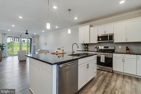 Tiny photo for 3917 Glacier Bay Pl, WHITE PLAINS, MD 20695 (MLS # MDCH2053344)