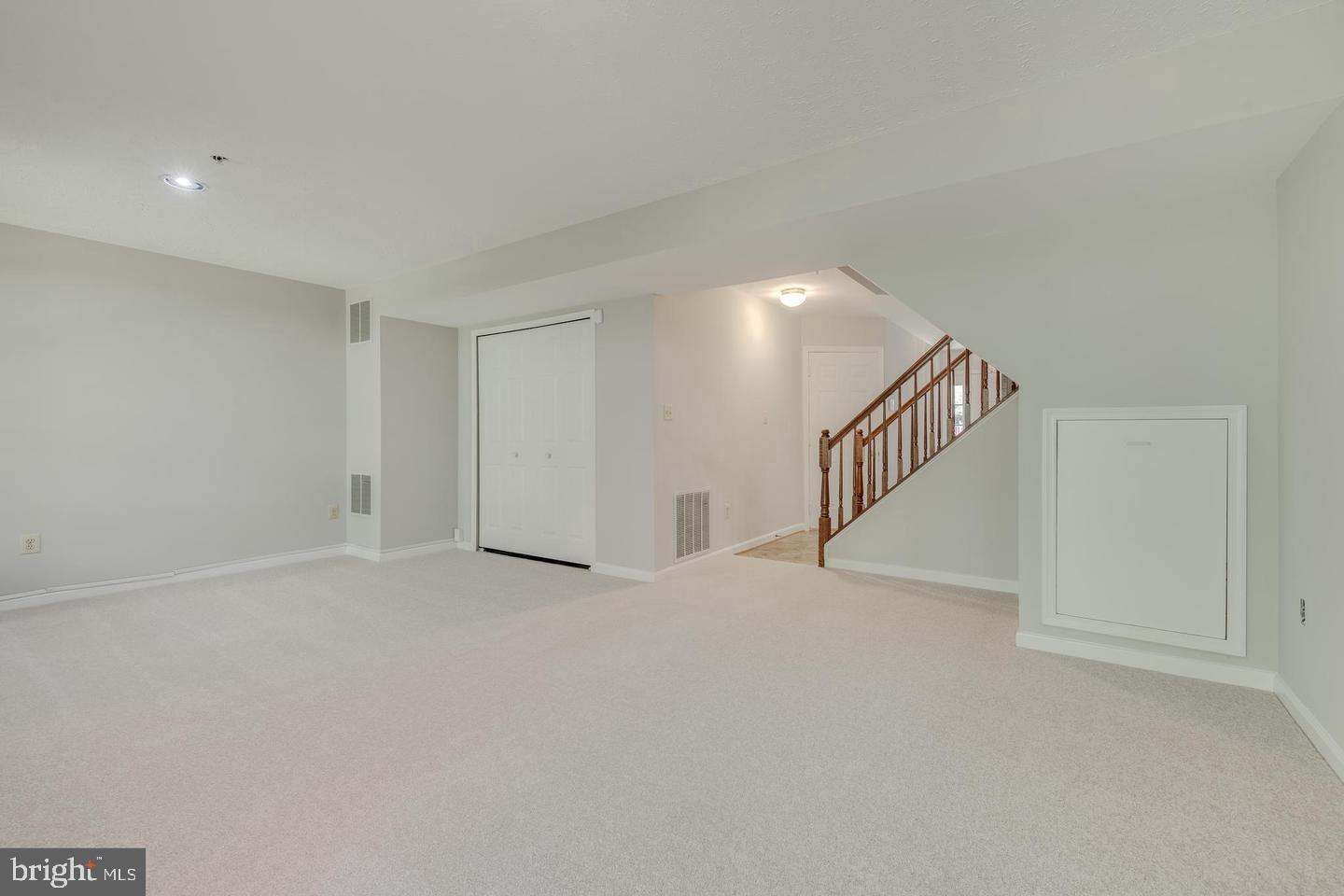 RUSSETT - Residential Lease