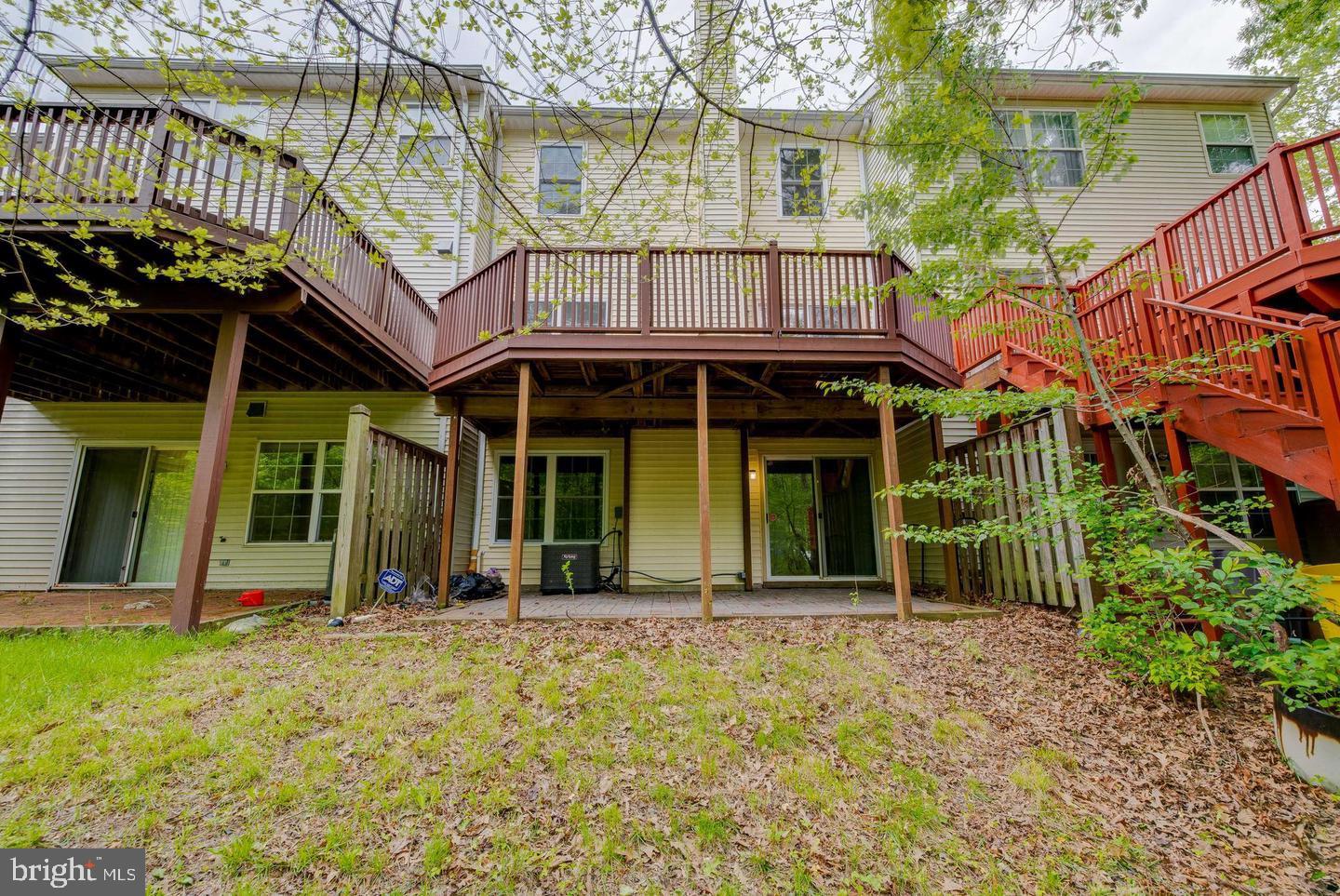 RUSSETT - Residential Lease