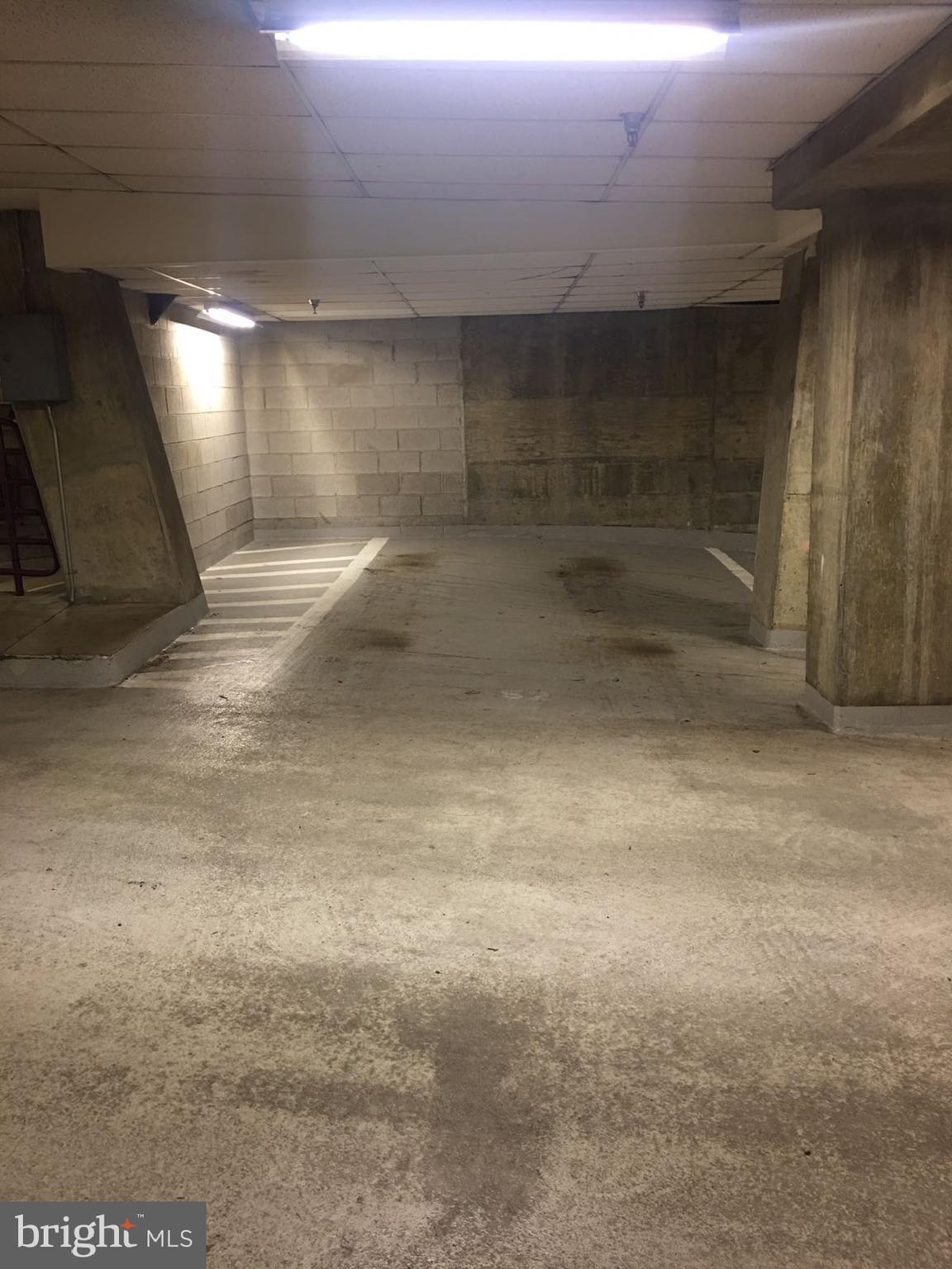 CHARLESTON CONDO - Residential Lease