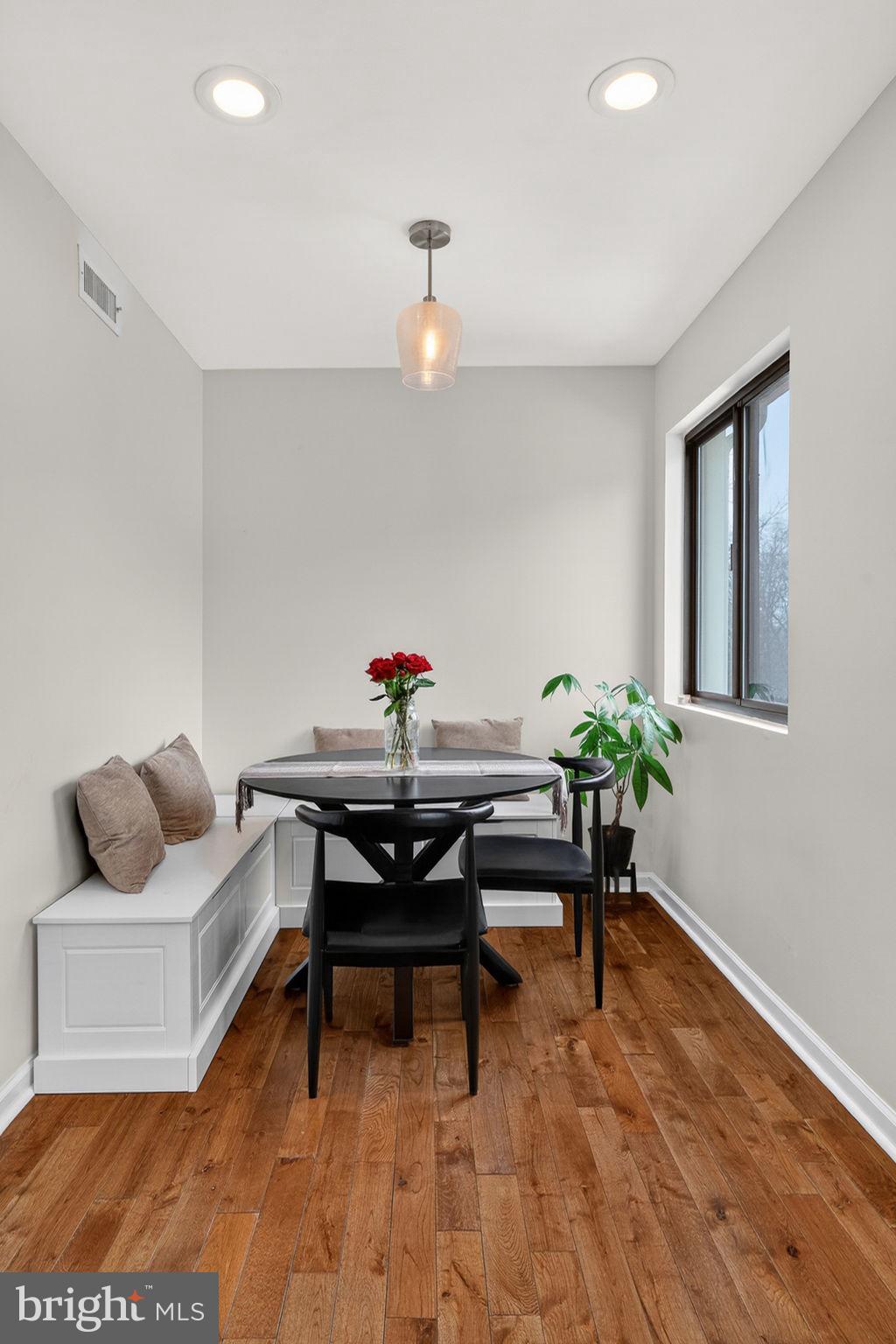 RIPPON LANDING - Residential