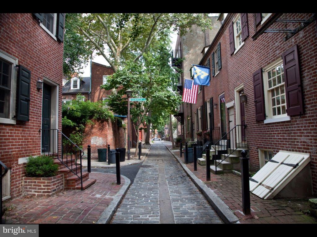 WASHINGTON SQ WEST - Residential
