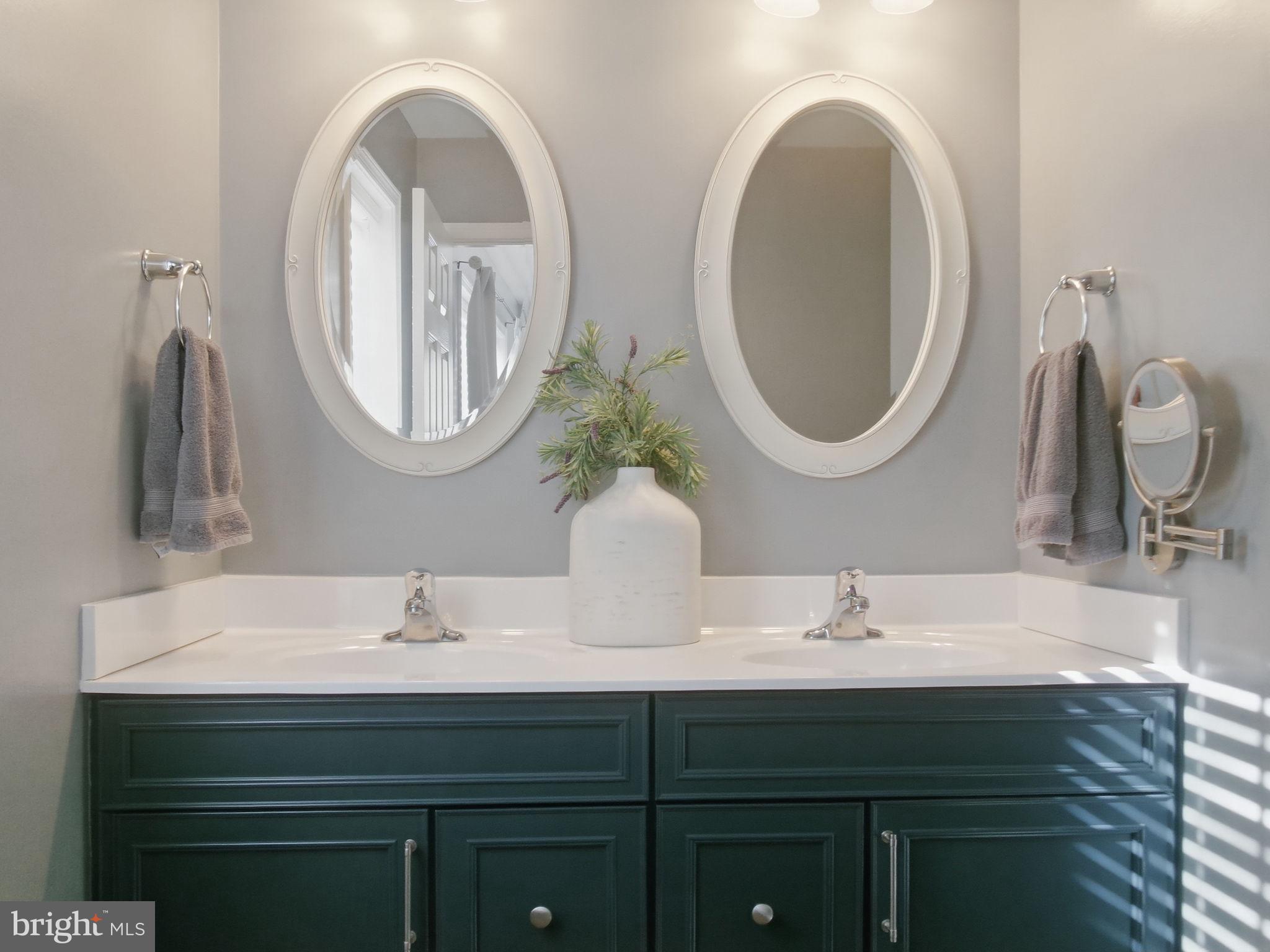 DEVON CREEK - Residential