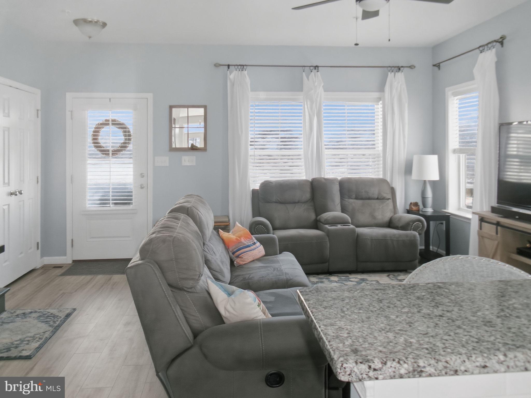 DEVON CREEK - Residential