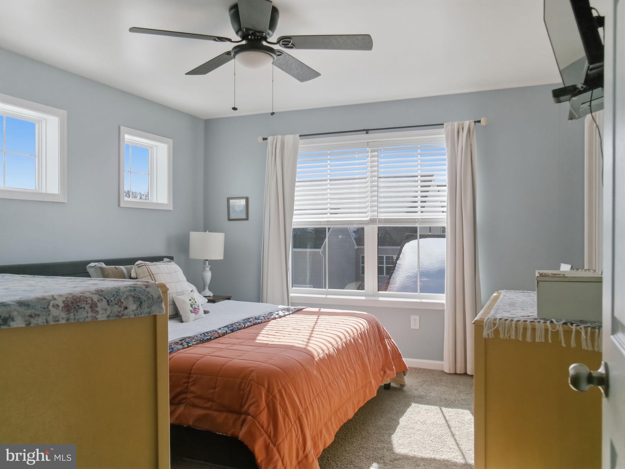 DEVON CREEK - Residential