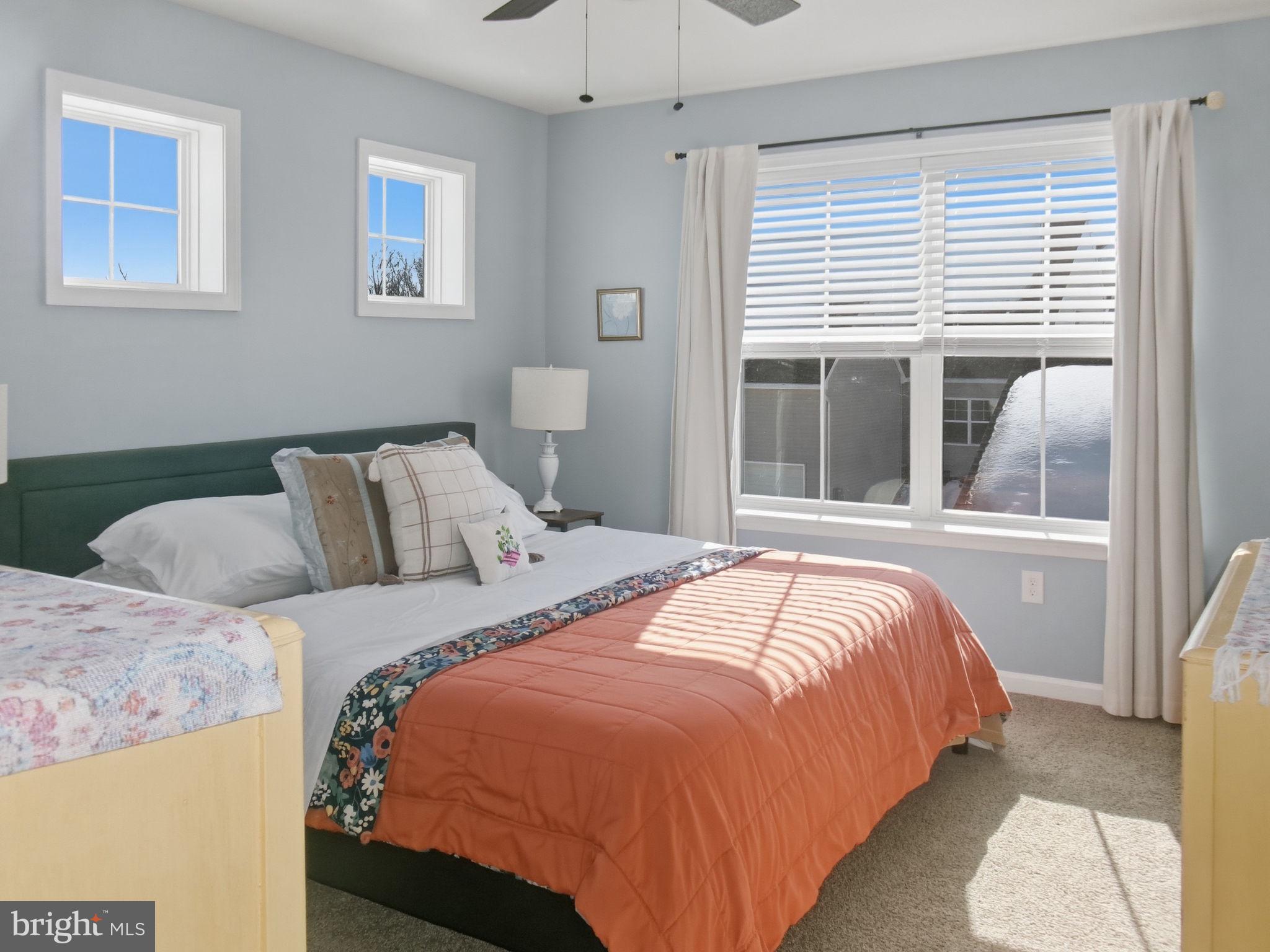 DEVON CREEK - Residential