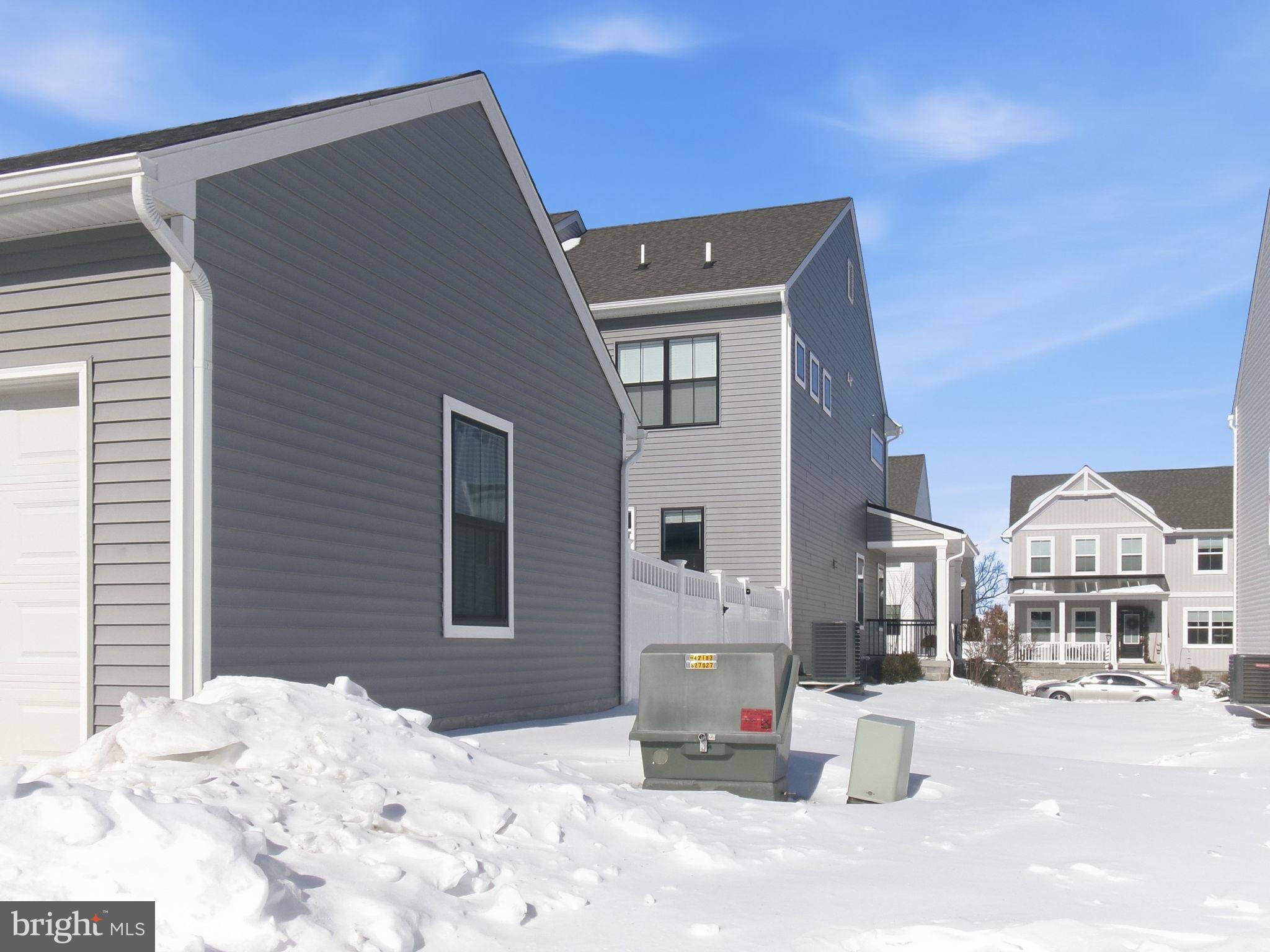 DEVON CREEK - Residential