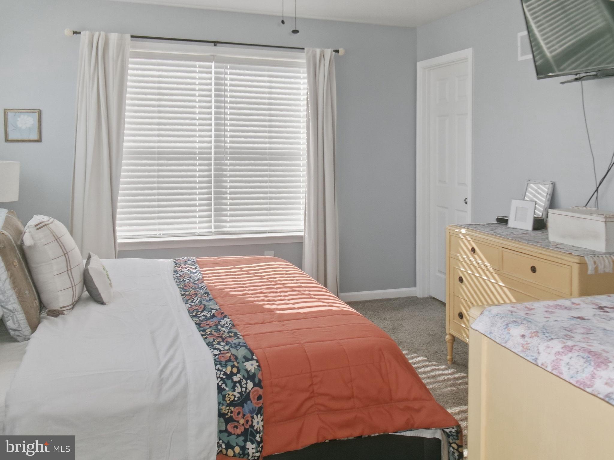 DEVON CREEK - Residential