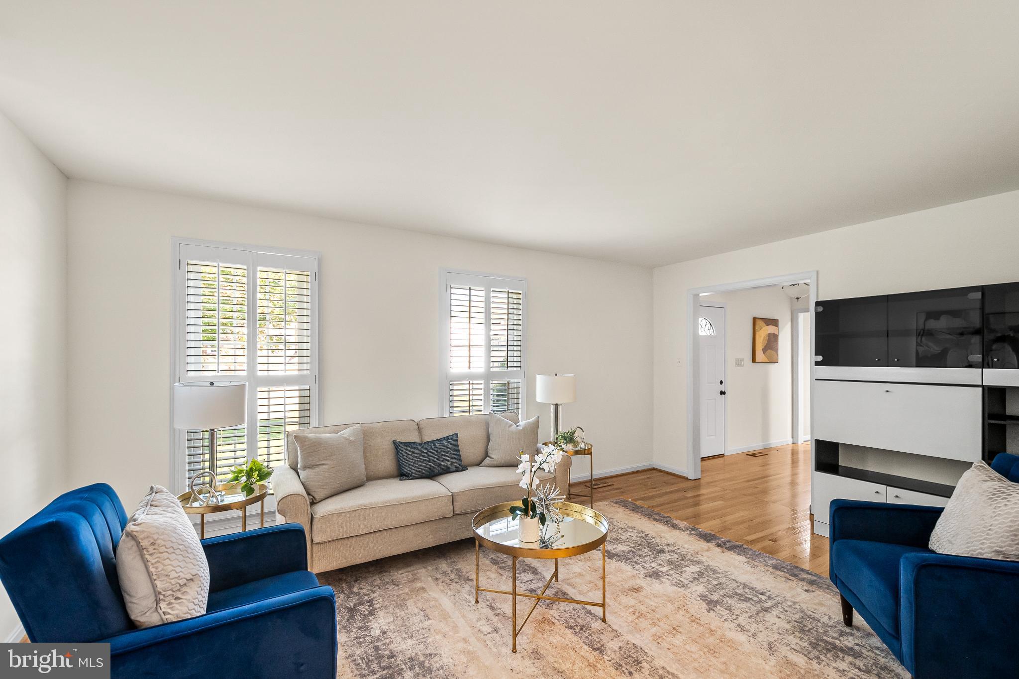 6003 LINCOLNWOOD COURT