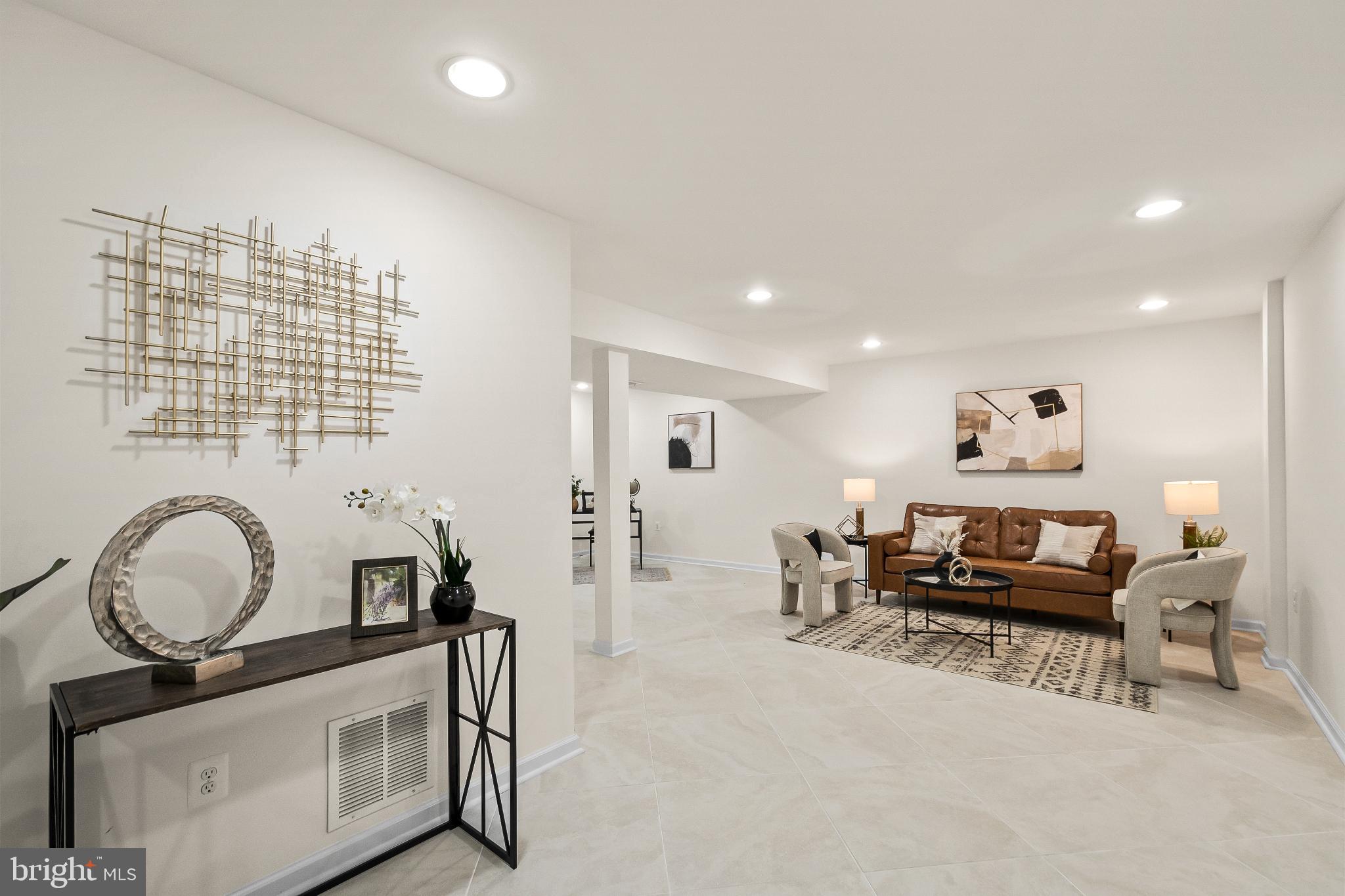 BURKE CENTRE - Residential