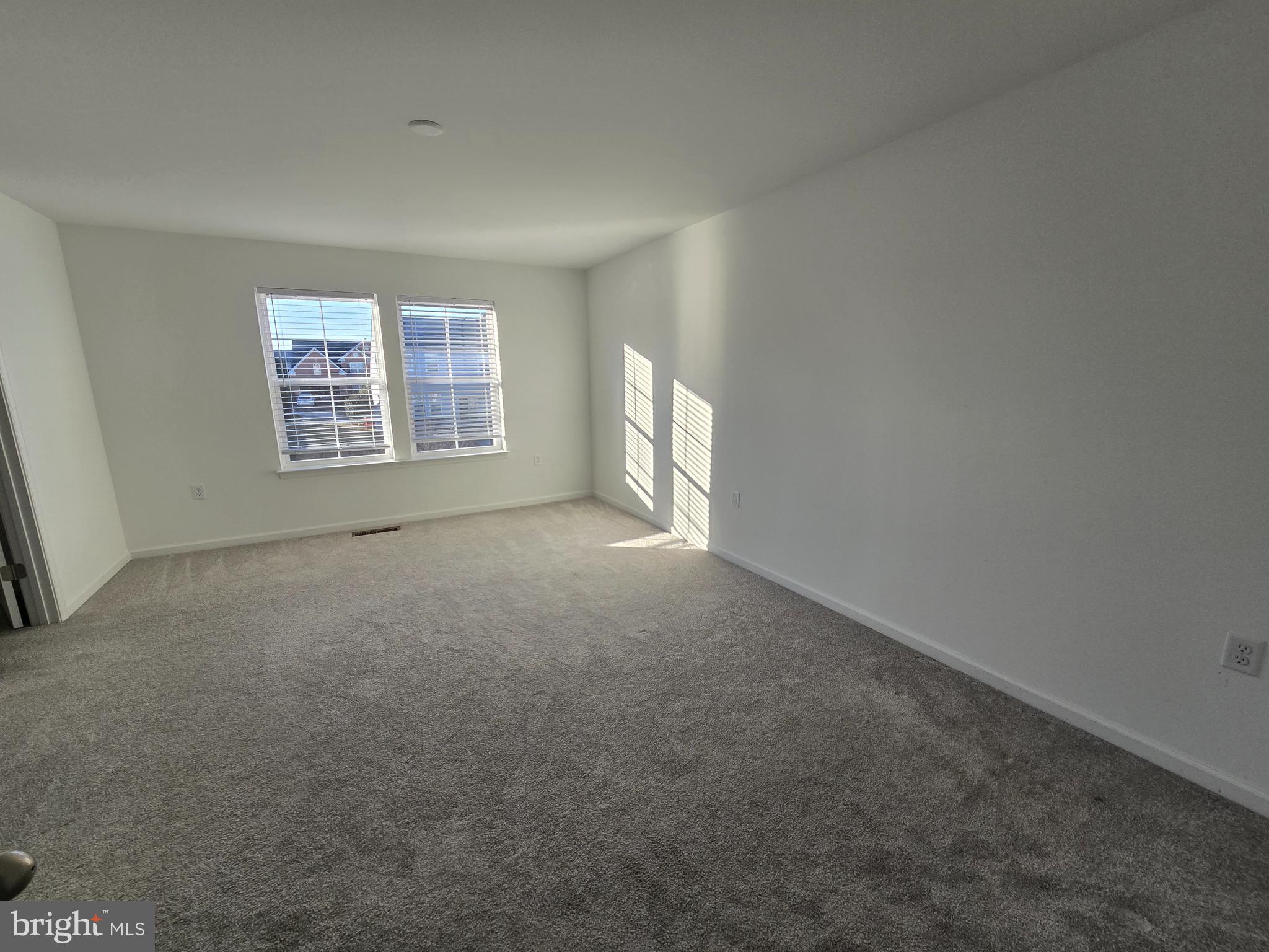 ARCHERS ROCK - Residential Lease