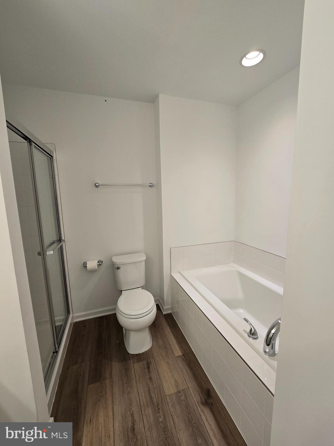 ARCHERS ROCK - Residential Lease