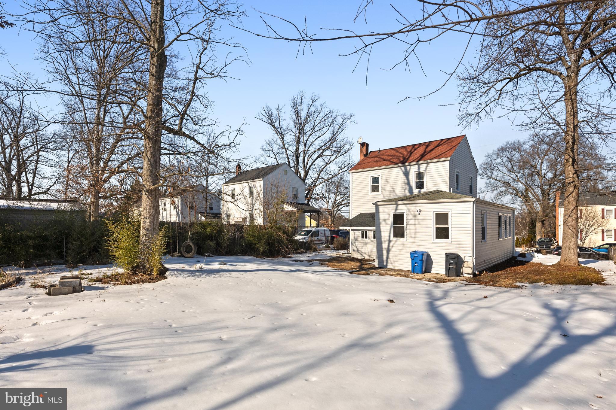 LANDOVER HILLS - Residential