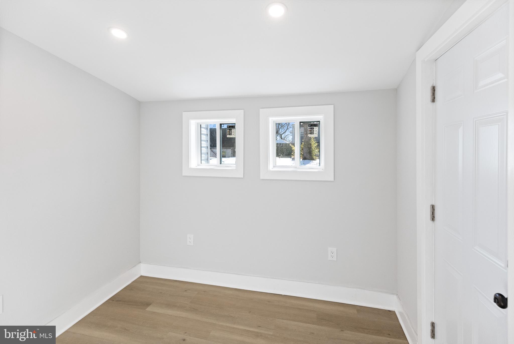 LANDOVER HILLS - Residential