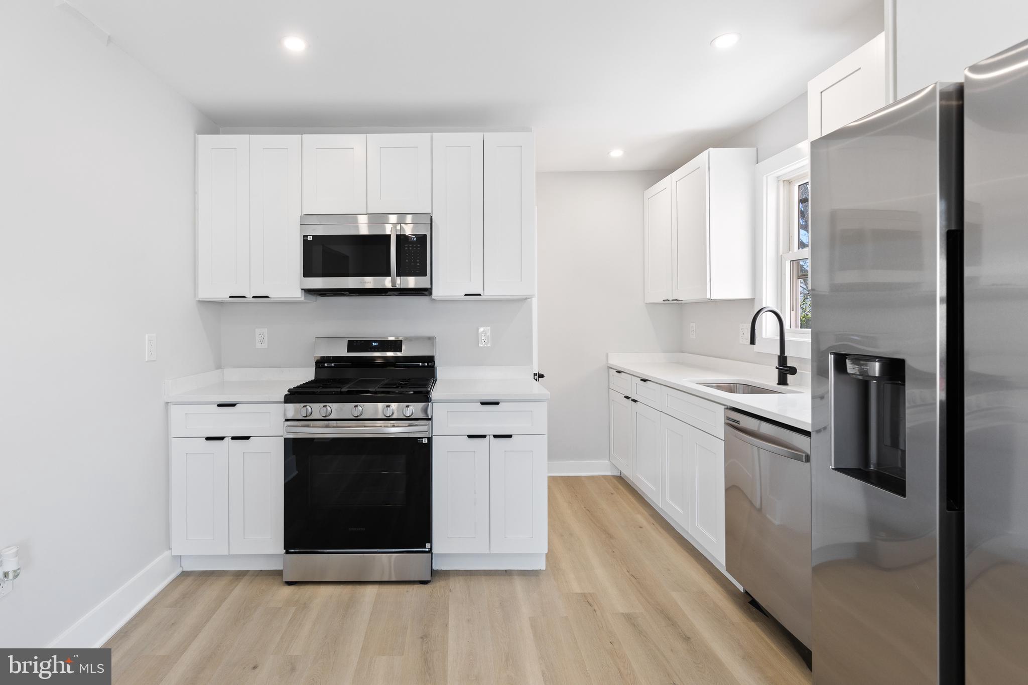 LANDOVER HILLS - Residential