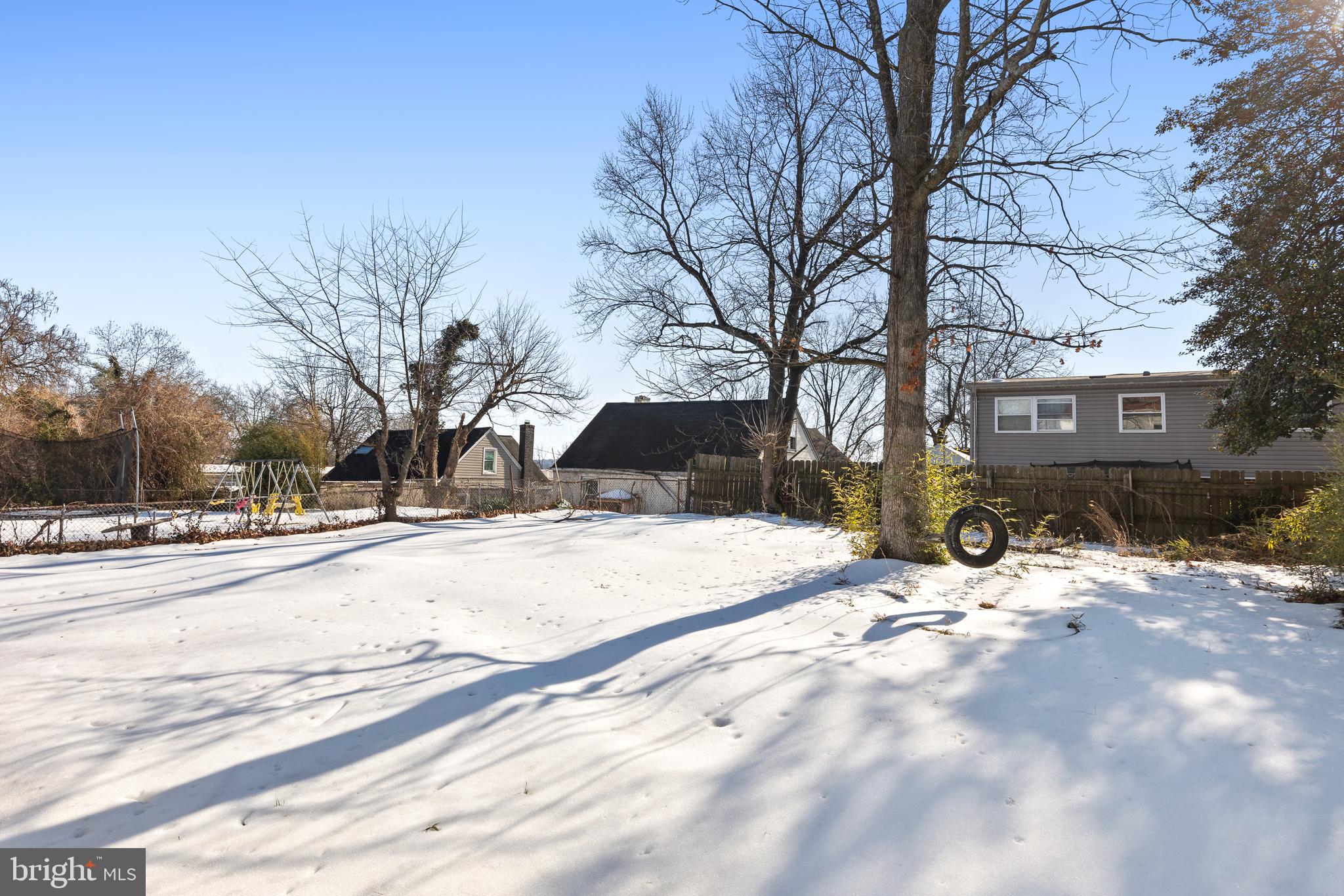 LANDOVER HILLS - Residential