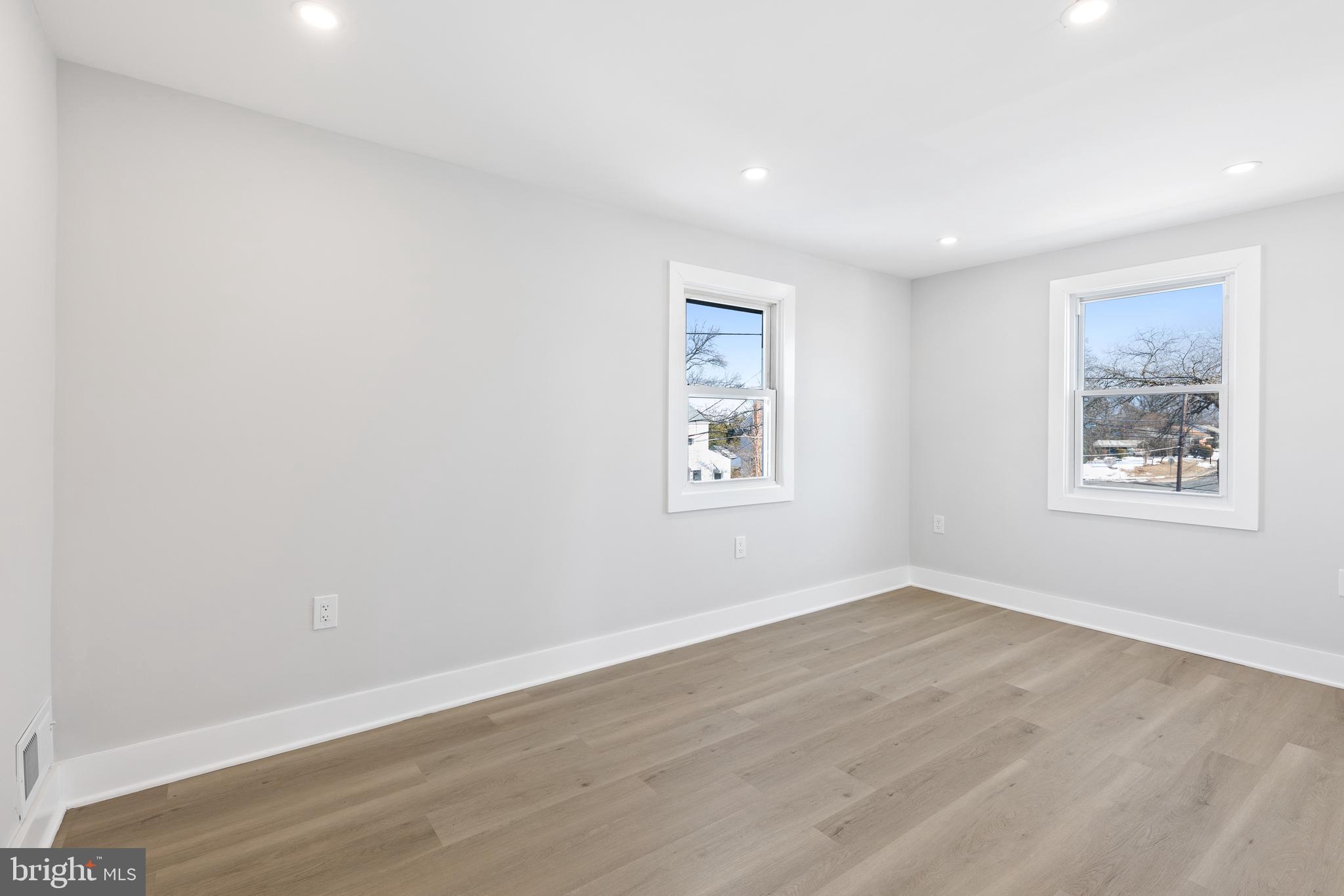 LANDOVER HILLS - Residential