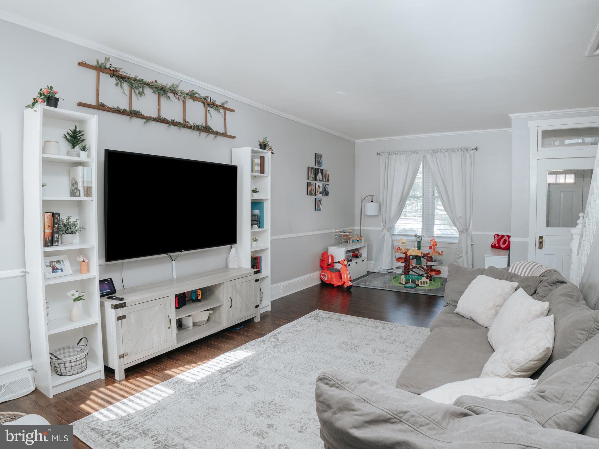 37 S 23RD STREET