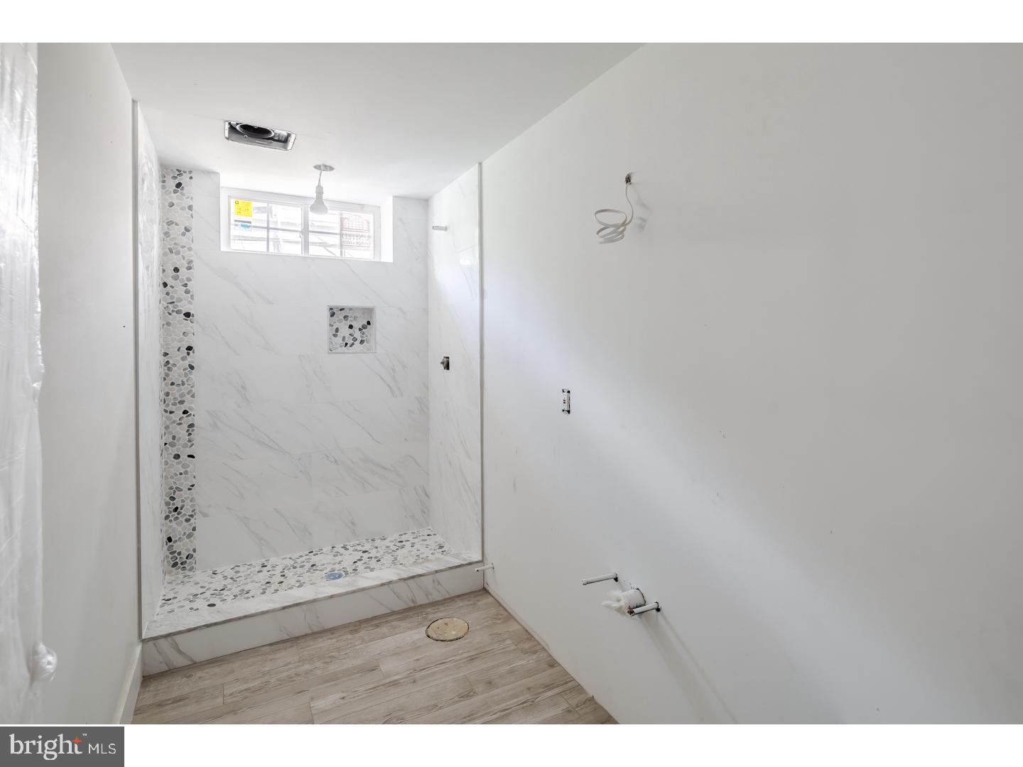 ART MUSEUM AREA - Residential Income