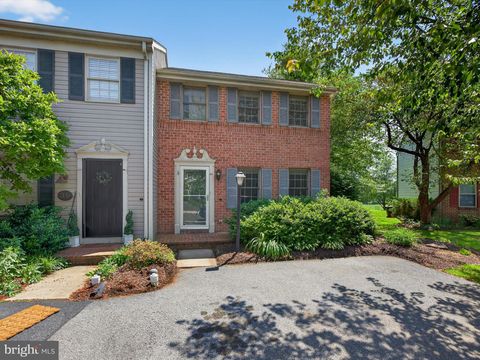 41 LAURIE LANE LITITZ PA 17543