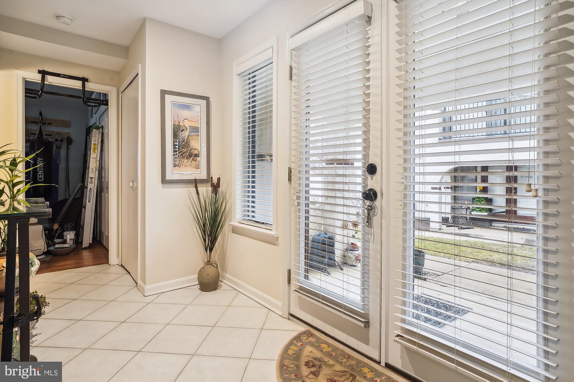 QUEENS LANDING - Residential