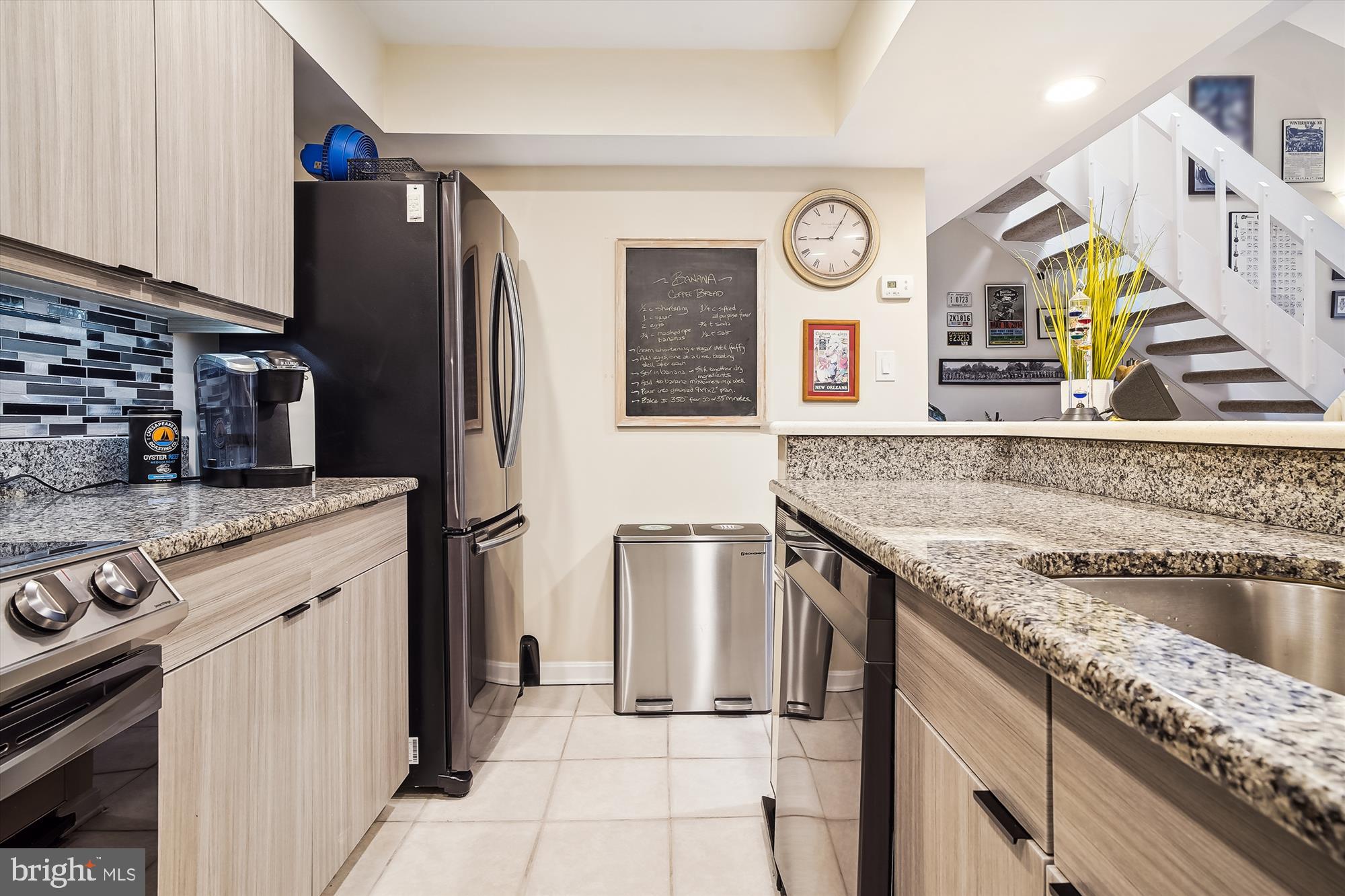 QUEENS LANDING - Residential