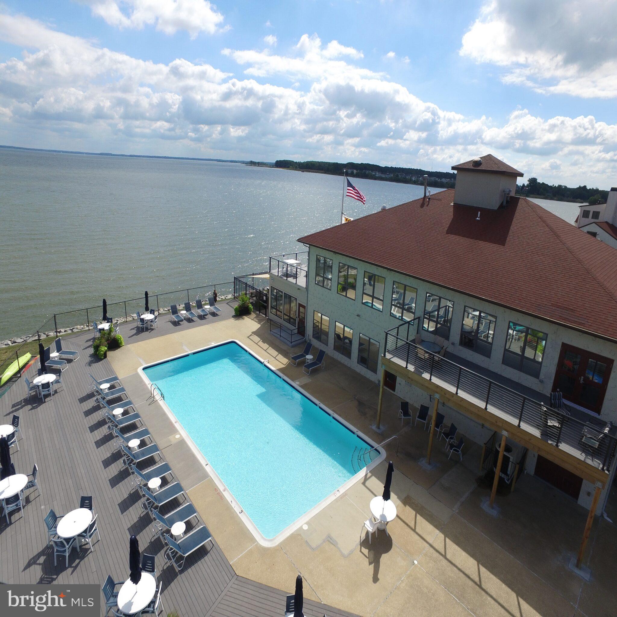 QUEENS LANDING - Residential