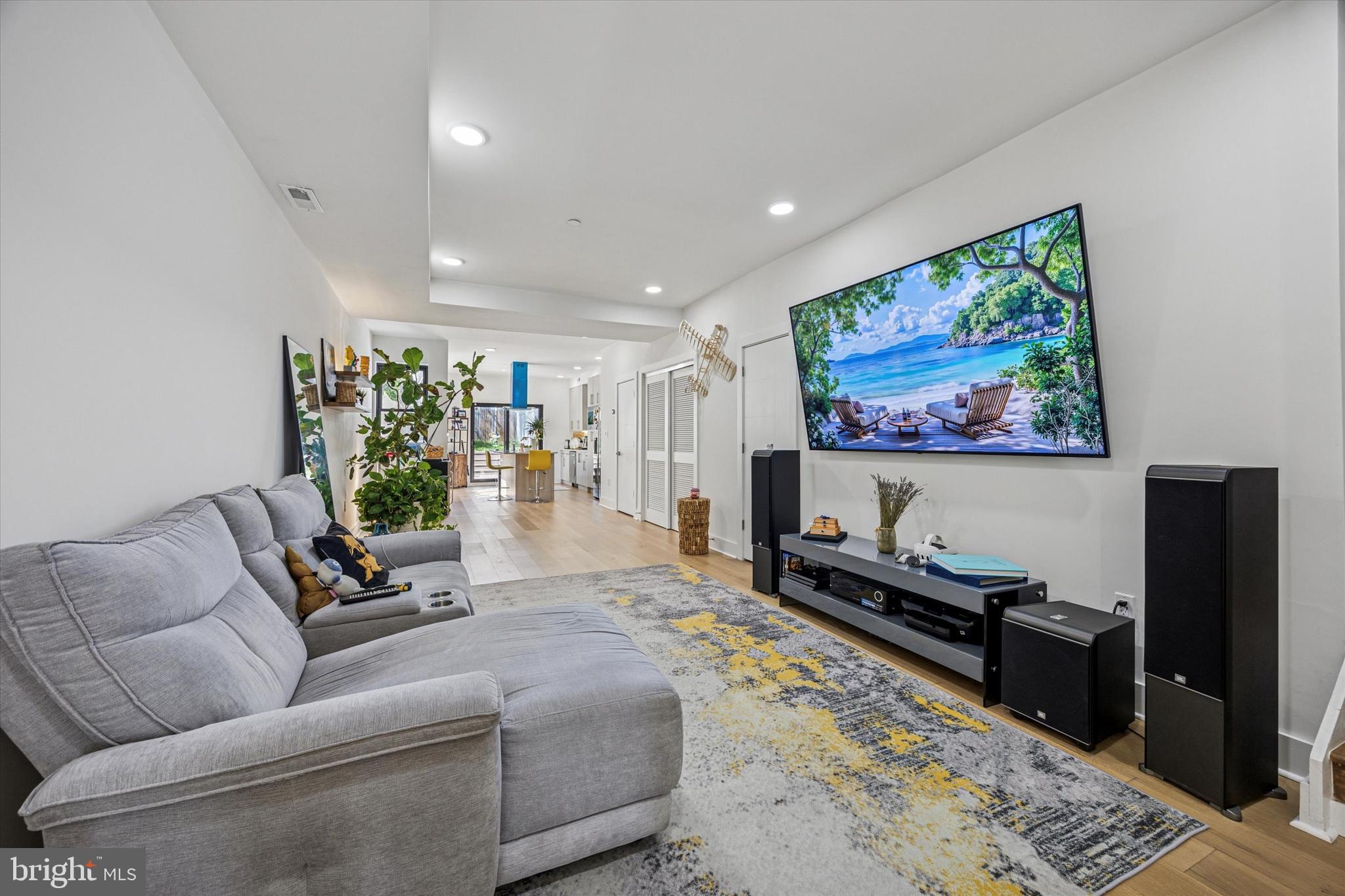 HOLMESBURG - Residential
