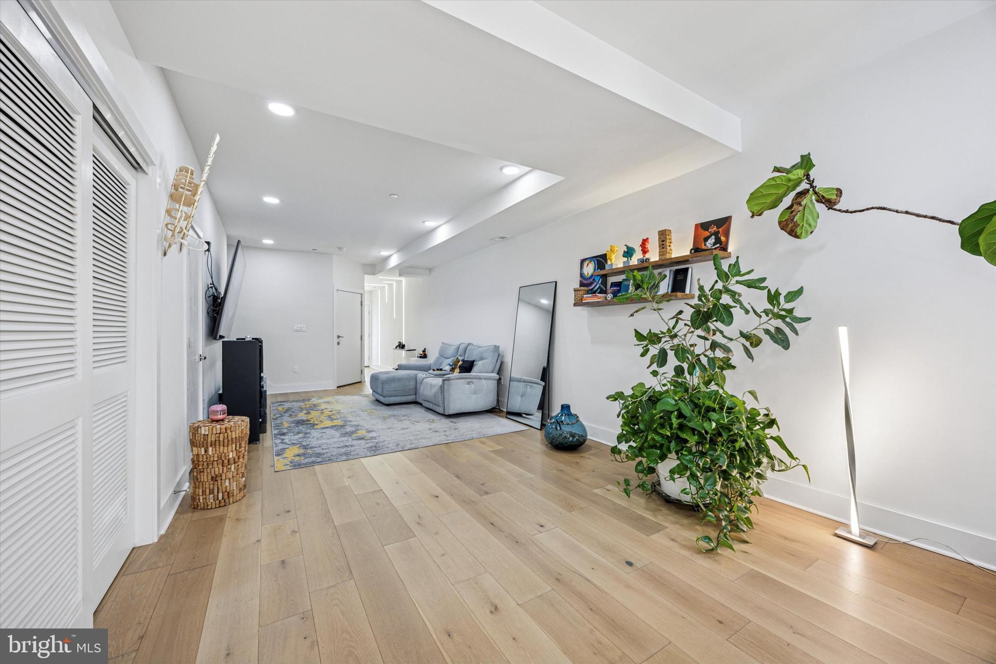 HOLMESBURG - Residential