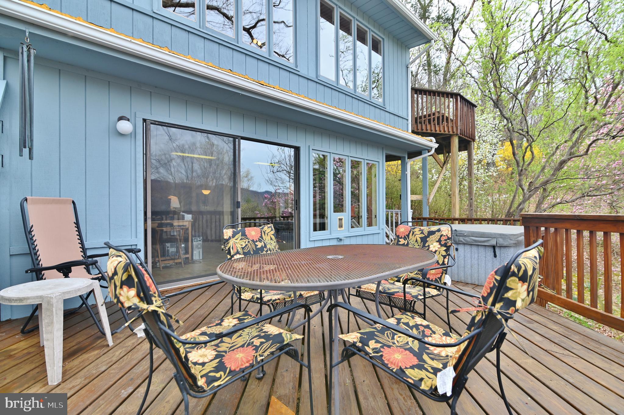 SUNSET RIDGE - Residential