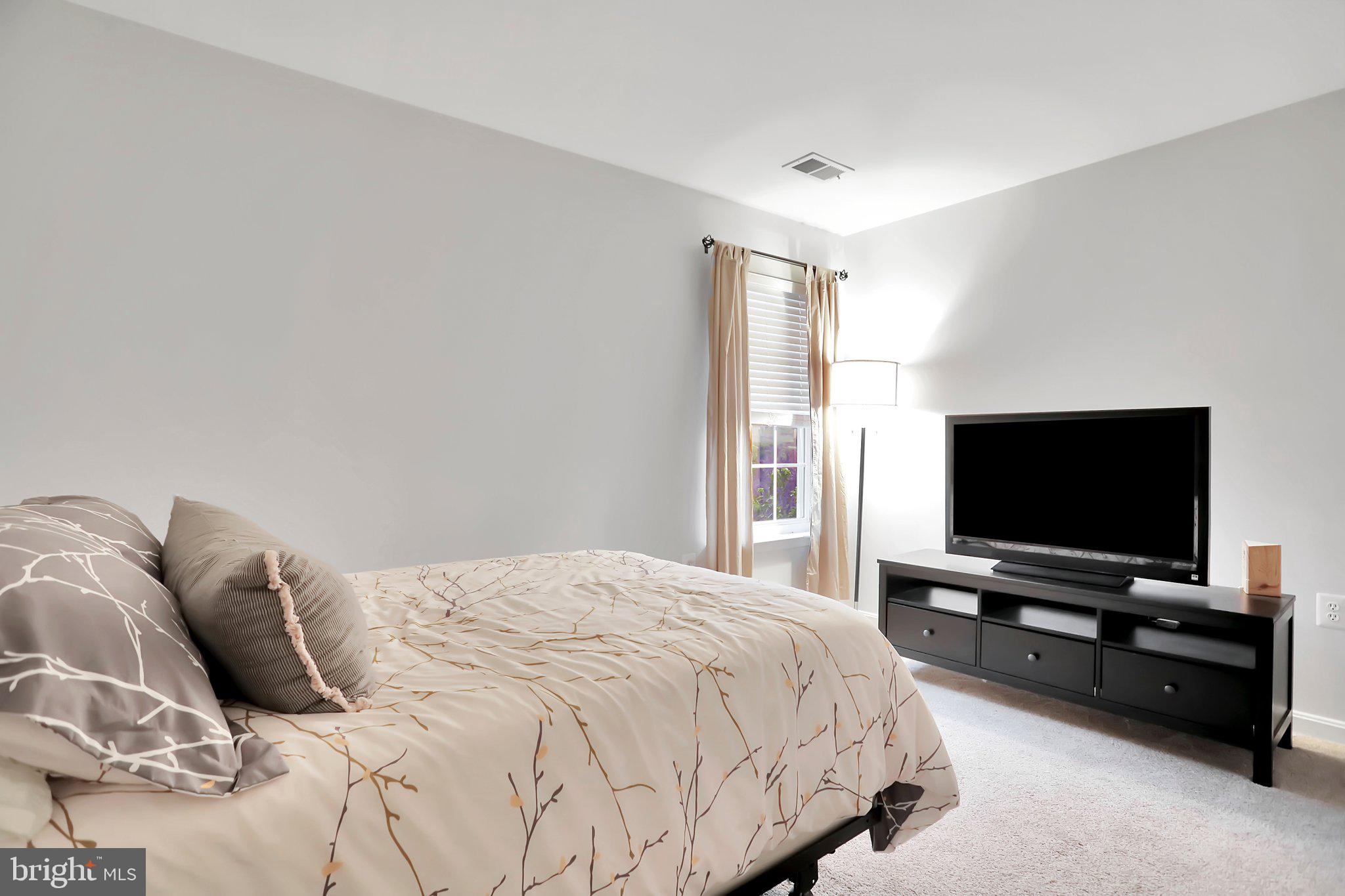 LIBERTY RUN - Residential