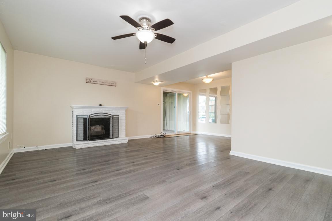 76 KING HENRY CIRCLE 76B