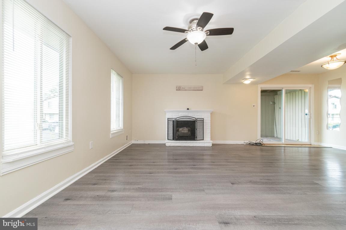 76 KING HENRY CIRCLE 76B