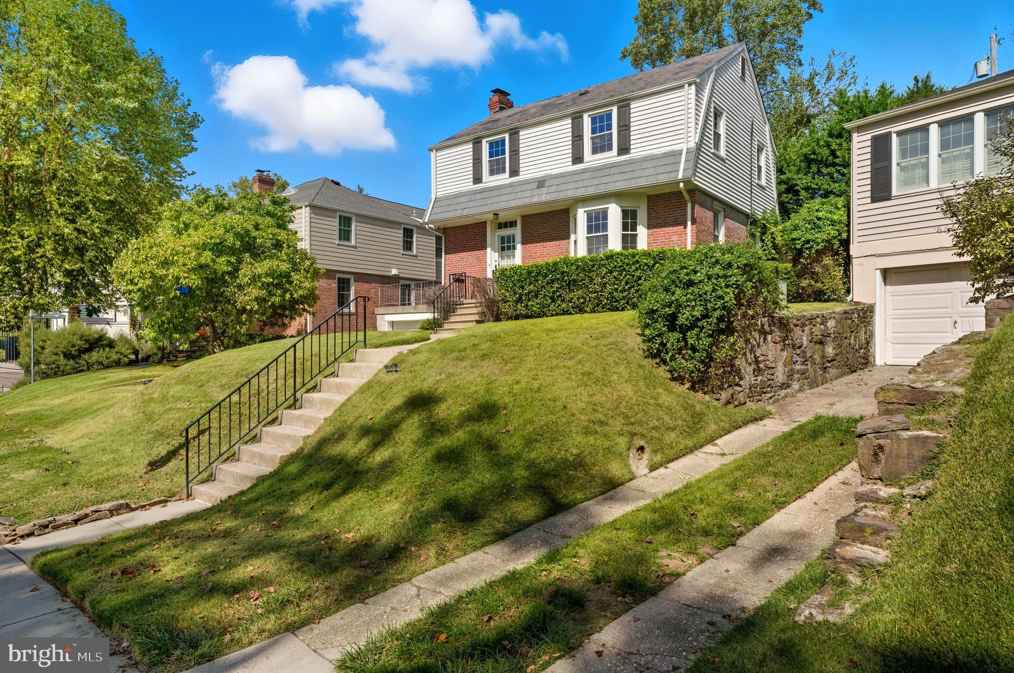 7321 YORKTOWNE DRIVE