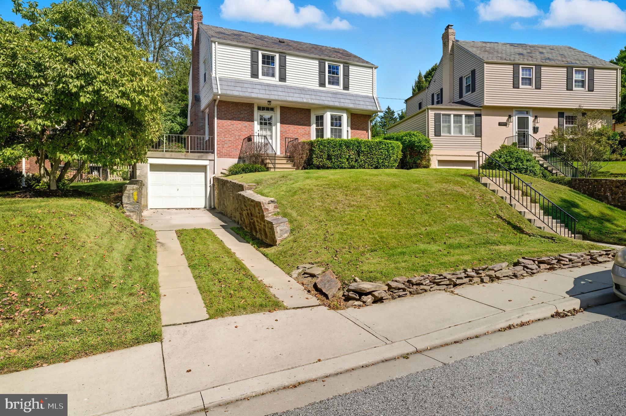 7321 YORKTOWNE DRIVE