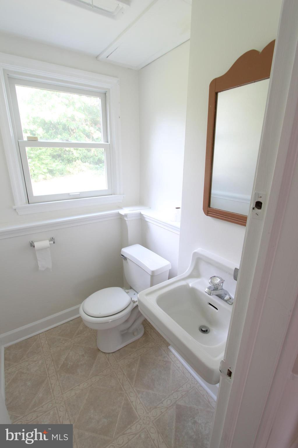 DULANEY VILLAGE - Residential